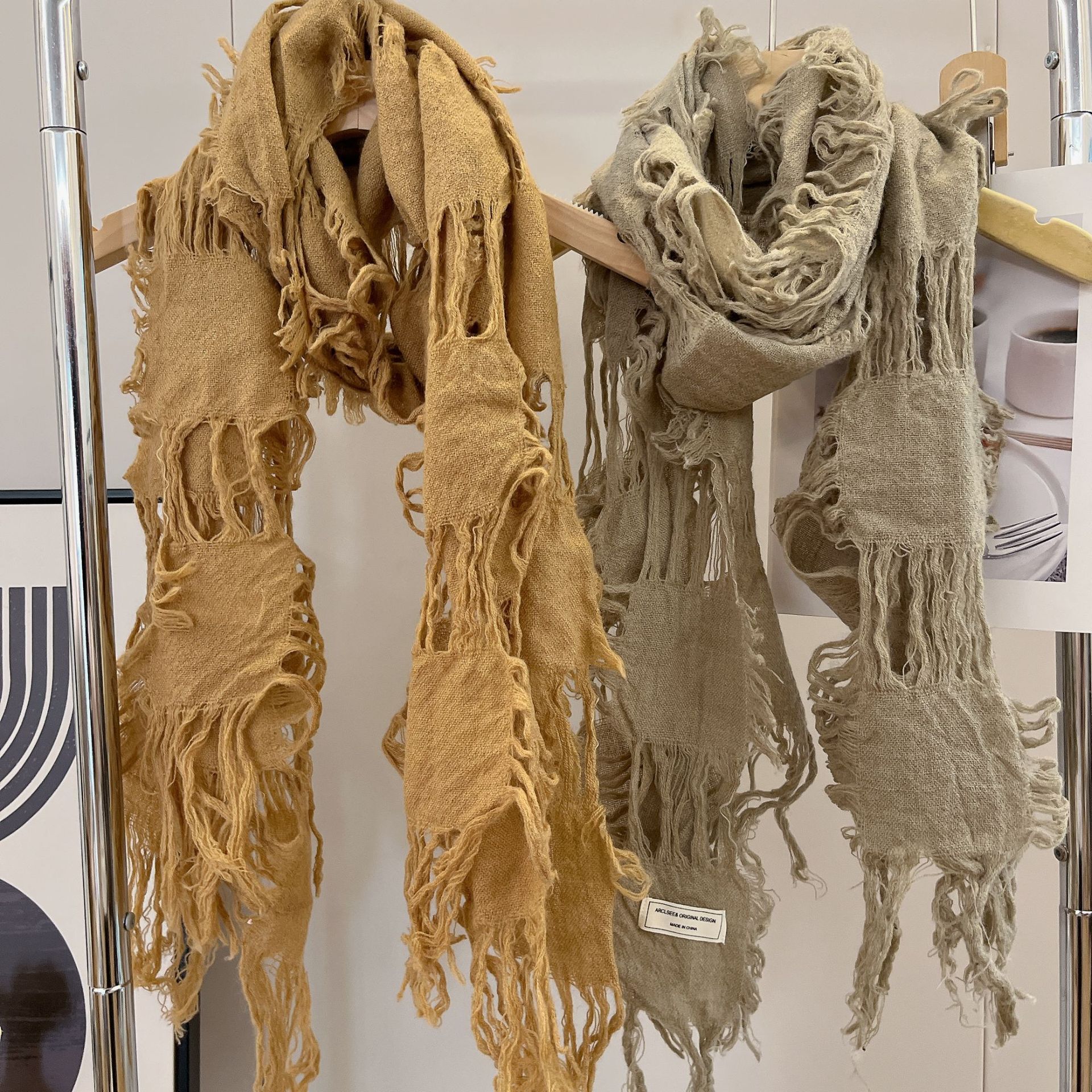 2025 New Fashion Ripped Hole T - Wool Scarf Men incelemesi ve fiyatı